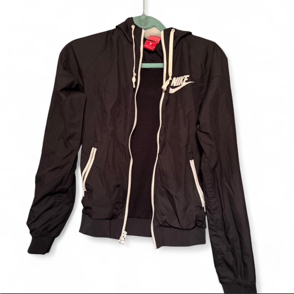 Nike Black and White Womens Windbreaker